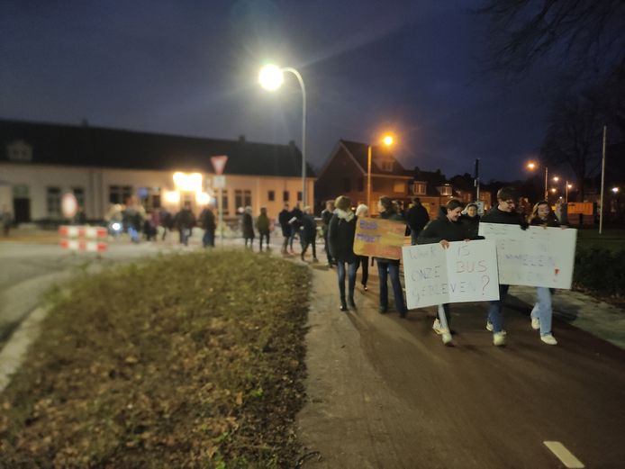 Colonne naar rotonde Westerhovenseweg