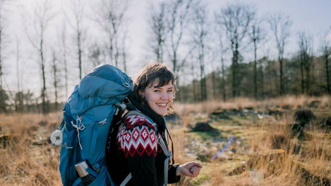 Paulien (28) reist bijna gratis: kamperen in de tuin en werken in ruil voor overnachting