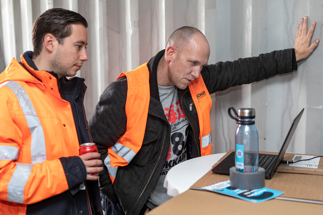 D hler Steeds Scherper Op Verdachte Lading Tussen Fruitproduct Iedere 