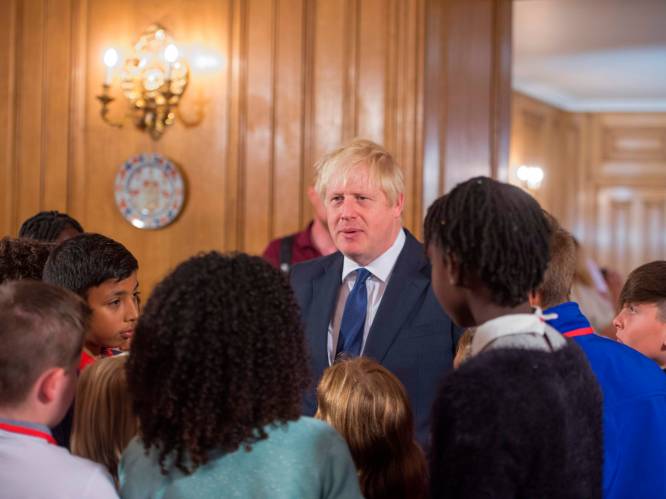 Boris Johnson haalt ultieme dreigement boven tegen rebelse parlementsleden: stem niet tegen mij of je vliegt buiten