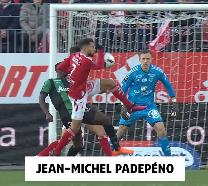 Le Racing Club de Lens revient, en images, sur les phases polémiques de son déplacement à Brest.