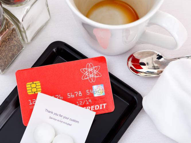 Koppel krijgt factuur van 500 euro na annulering in een restaurant: kan dat zomaar? Advocaat vertelt wat jouw rechten zijn