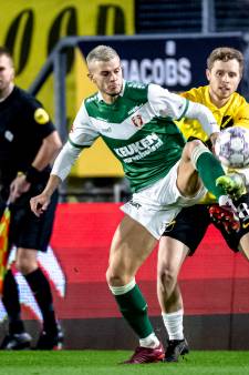 FC Dordrecht naar voorlaatste plaats na derde nederlaag op een rij bij NAC Breda