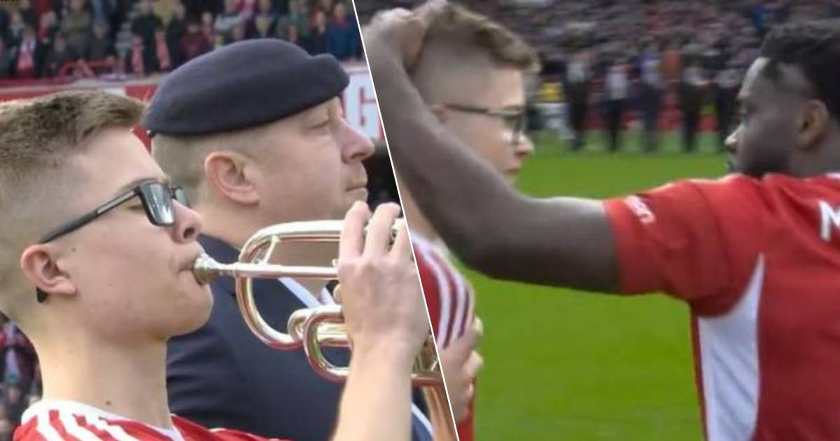 look.  The young trumpeter fights back tears after a ‘moment of glory’ goes wrong, after which Red Devil Mangala also makes a sweet gesture |  soccer