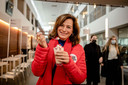 Ook Birgit Van Mol tekende present, mét koffie voor Rode Neuzen Dag.