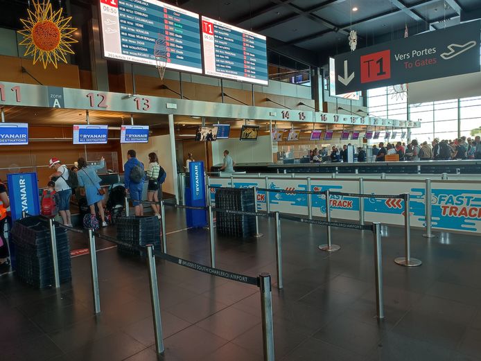 De luchthaven van Charleroi oogt erg rustig.