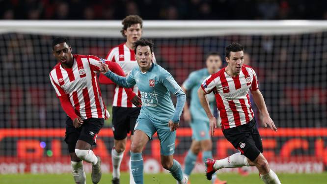 PSV blijft zwalken: Twente pakt punt in Eindhoven na rood Afellay