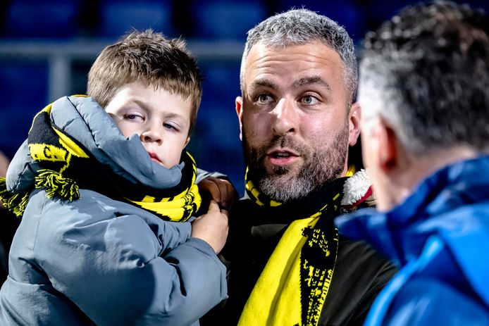 Ralf Seuntjens dook eerder deze maand op bij de wedstrijd tussen zijn oude clubs NAC en De Graafschap.