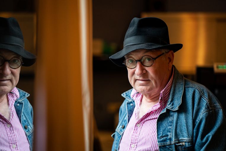 Youp van 't Hek is vrijdagavond op het podium onwel geworden tijdens een optreden in het Oude Luxor Theater in Rotterdam. De voorstelling werd daarop afgelast, bevestigt zijn woordvoerder. Beeld ANP