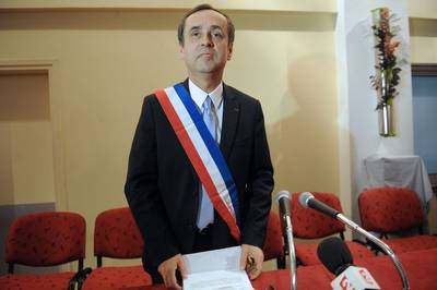 A Béziers, le maire proche de l’extrême-droite Robert Ménard instaure un couvre-feu pour les moins de 13 ans