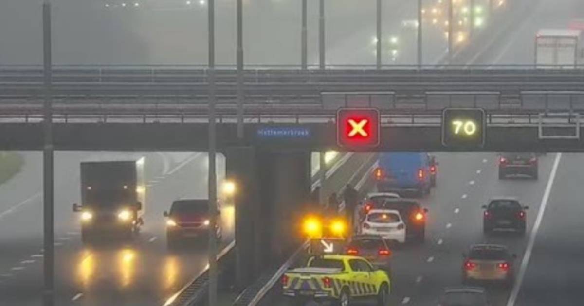 Ongeluk zorgt voor flinke vertraging op A28 tussen t Harde en Zwolle.