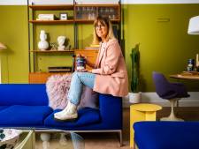 Flamingoroze, mosgroen: met deze verf breng je je woonkamer terug in jaren '70-stijl