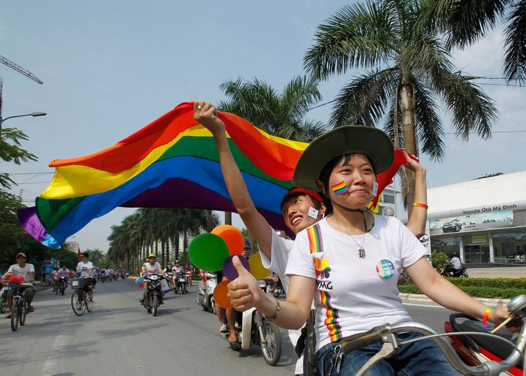 Deelnemers van de eerste Pride-parade in de Vietnamese hoofdstad Hanoi in 2012. (Archiefbeeld) Beeld REUTERS