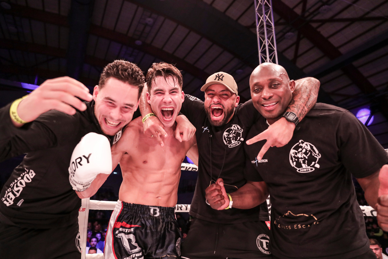 Column Remy Bonjasky | Glory heeft nieuwe uithangborden nodig, Semeleer ...