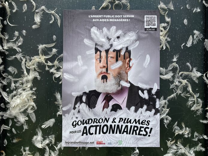 Een poster met de slogan 'Goudron et Plumes pour les Actionnaires'