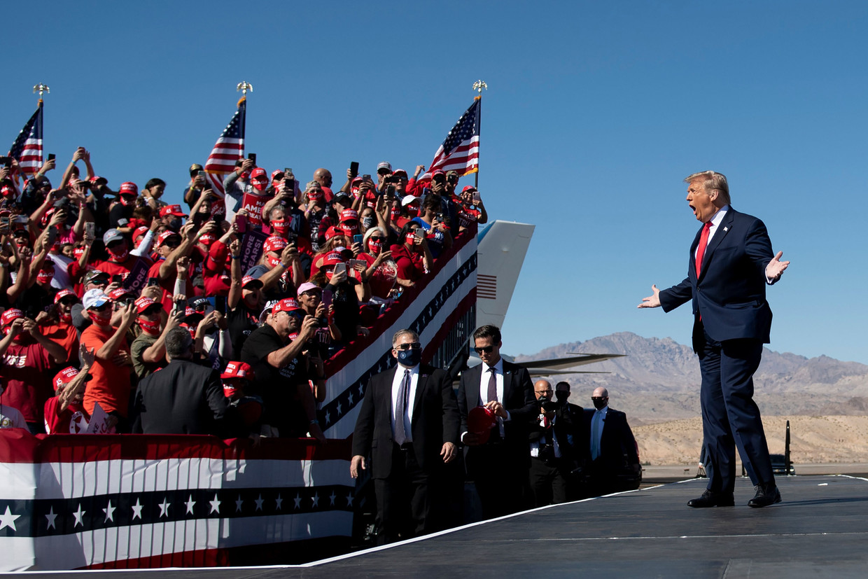 Trump houdt grote rally in Arizona ondanks kritiek vanwege corona