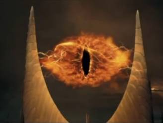 “Foto van het zwart gat of het oog van Sauron?”: grapjes over zwart gat gaan viraal