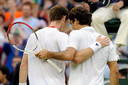 Andy Murray (links) en Roger Federer in 2012.