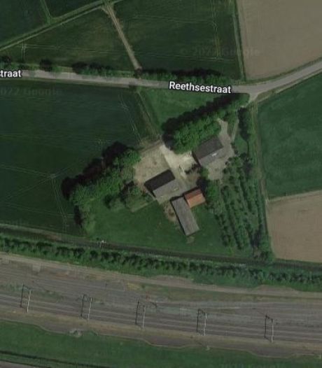 Gemeenteraad besluit over ombouwen van schuur tot kantoor voor de fel omstreden Railterminal Gelderland