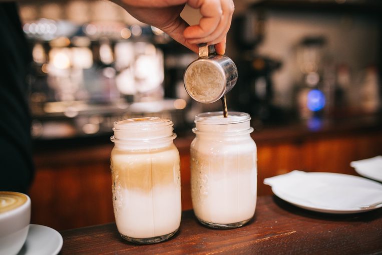 Cortado, latte, macchiato hoeveel melk moet er nu precies in welke koffie? Nina kookt Nina