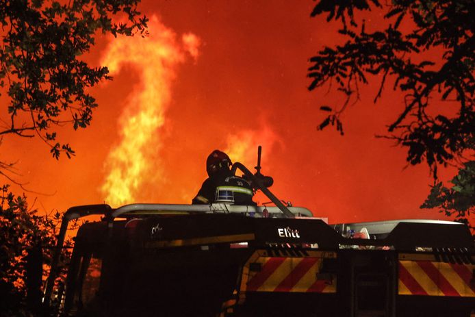 Brandweermensen in het zuidwesten van Frankrijk.