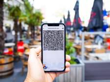 Zwijndrecht sluist Rijksbijdrage door naar bedrijven en clubs die op QR-code moeten controleren