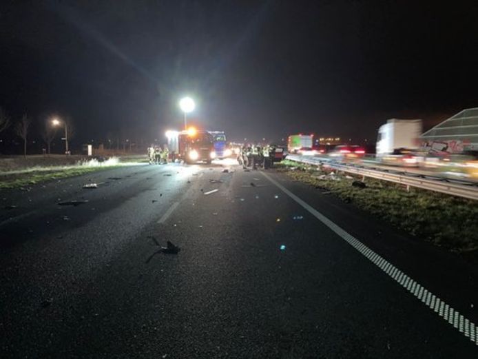 Een Belg is zwaargewond geraakt op de snelweg A4 in het Nederlandse Steenbergen, richting de Belgische grens.