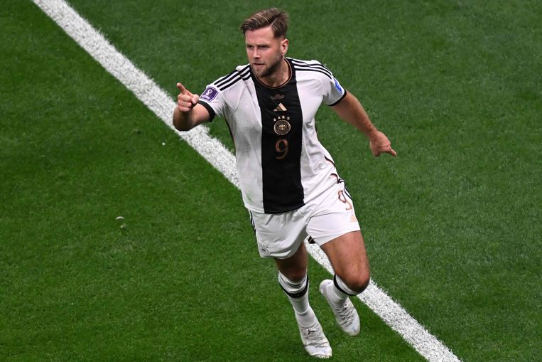 Niclas Füllkrug viert de gelijkmaker. Beeld AFP