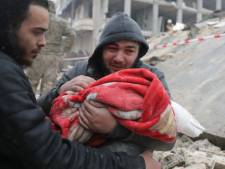 “Réveille-toi, mon fils”: la mort à chaque coin de rue dans une Syrie dévastée par le séisme