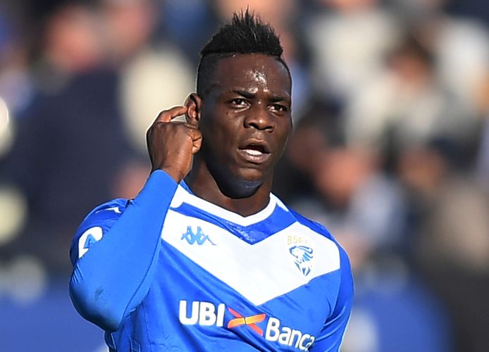 Balotelli in het shirt van Brescia.