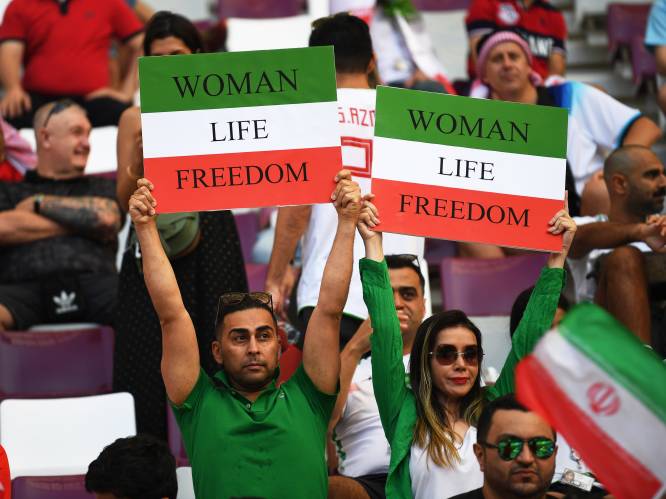 Botsingen tussen voor- en tegenstanders van Iraanse regime voor tweede WK-wedstrijd