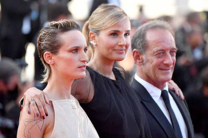 Agathe Rousselle, Julia Ducournau et Vincent Lindon