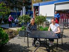 ‘Ik wil geen hoofddoekjes of zwarten in huis’: in de ouderenzorg is discriminatie niet ver weg