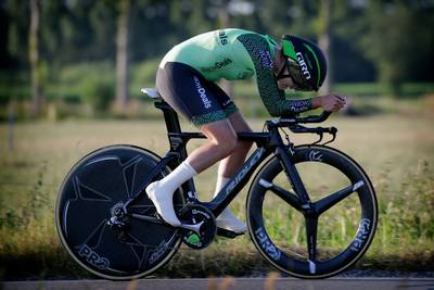 Vos begint in leiderstrui aan slotrit BeNe Ladies Tour