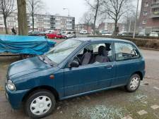 Auto van Tonnie (78) vernield tijdens de Tilburgse rellen, maar door crowdfunding is een nieuwe in zicht