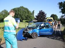 Gewonde door botsing met twee voertuigen in Langenboom