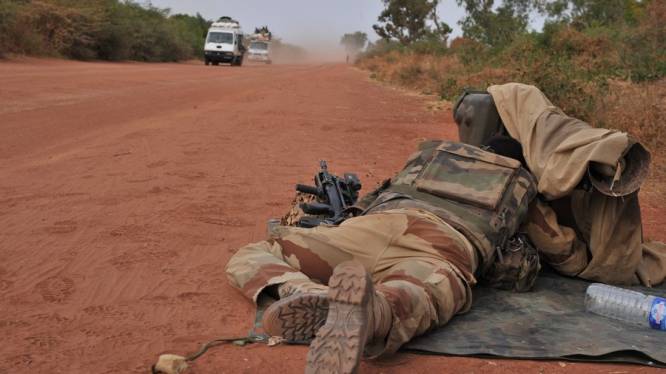 Mali: la France "fait dans l'improvisation"
