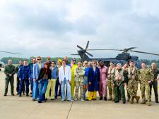 LIVE | Ambassadeurs van de Vrijheid onderweg met helikopter