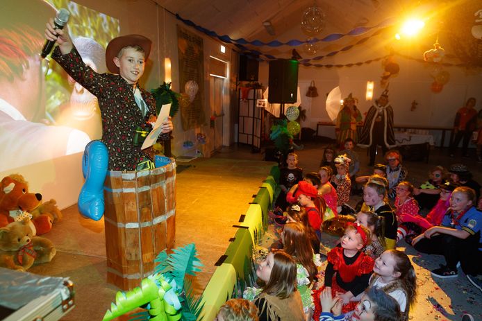 Kindermiddag in De Vossenburcht tijdens carnaval in 2018. Het gemeenschapshuis is te klein om alle activiteiten en clubs te herbergen.