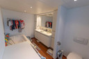 WINGENE: Royale woning met handelsruimte in het centrum, te koop via Madou Vastgoed.