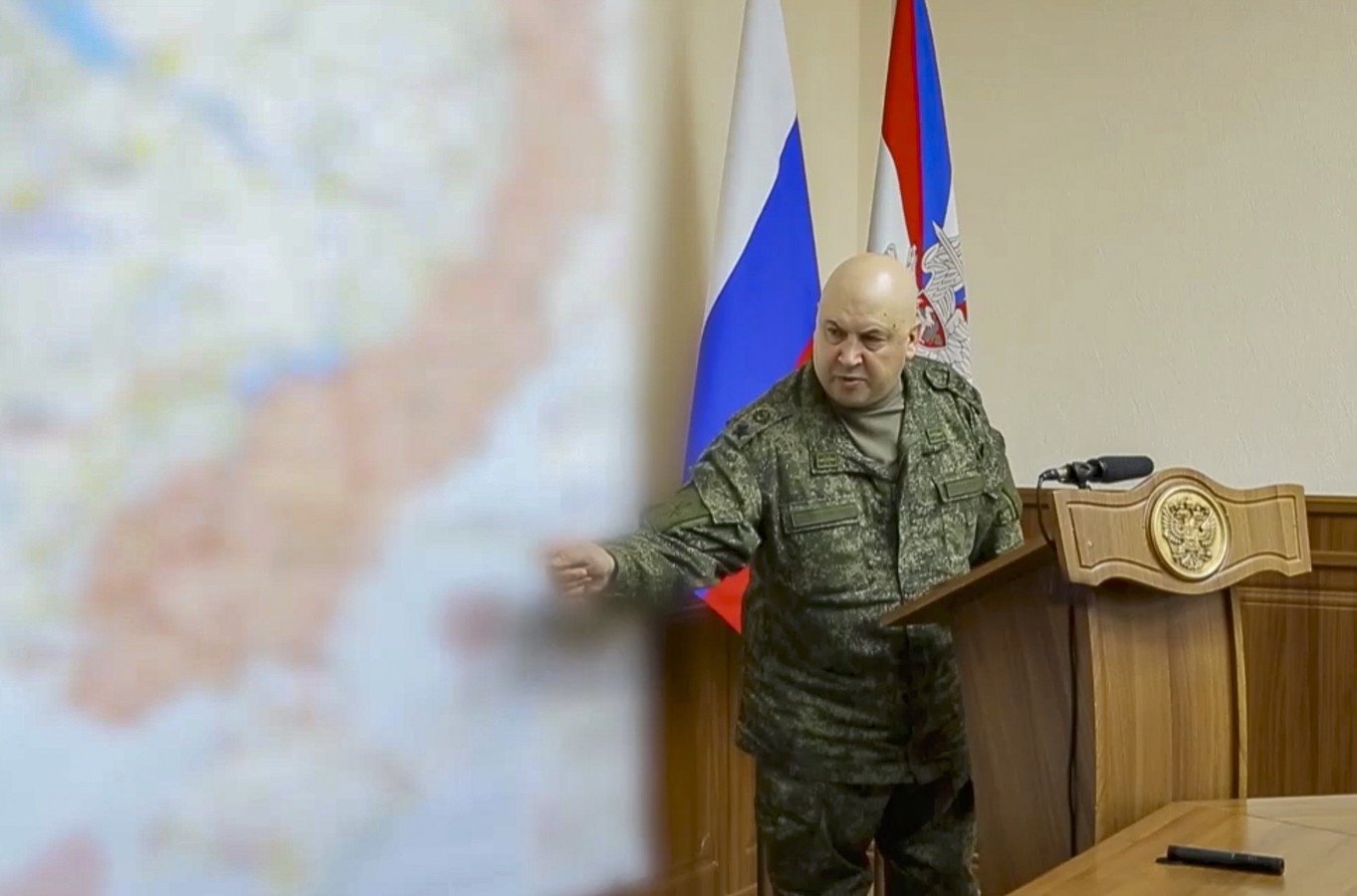 De Russische bevelhebber Sergei Surovikin