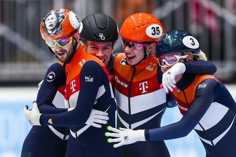 Vreugde na de overwinning op de gemengde aflossing. Beeld ANP
