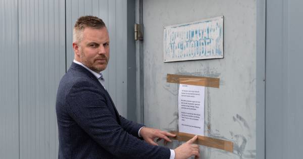 Inbraak bij Woon &amp; Slapen in Almelo: 12.000 euro schade.