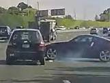 Dashcam filmt horrorcrash van laagvlieger op snelweg