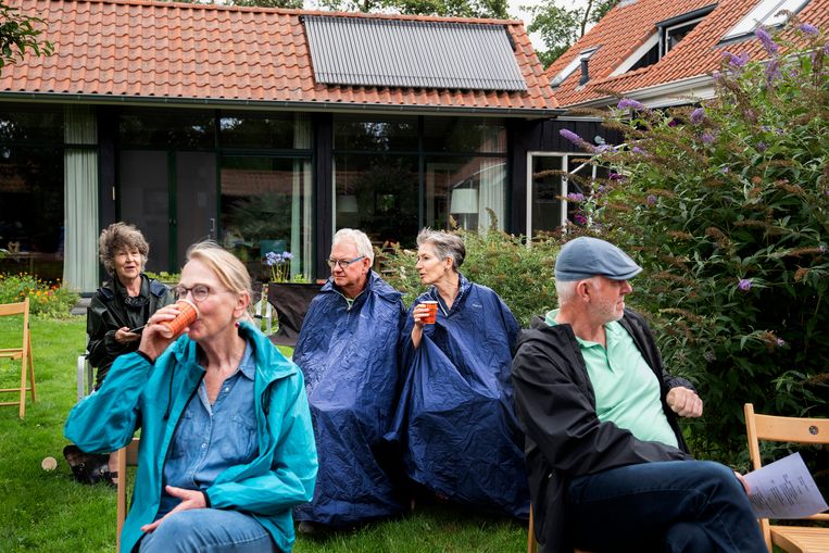 Bachs Boerencantate wordt uitgevoerd op het boerenland van Peize, Drenthe. Beeld David Vroom