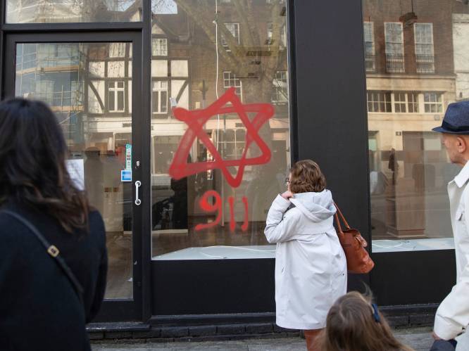 Antisemitische graffiti op handelszaken en synagoge in Londen