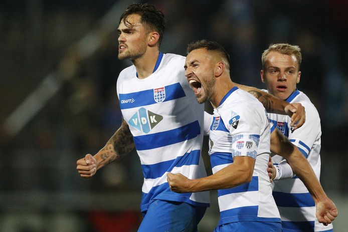Sam Kersten, Bram van Polen en Thomas van den Belt weten het: de eerste zege van het seizoen is binnen voor PEC.