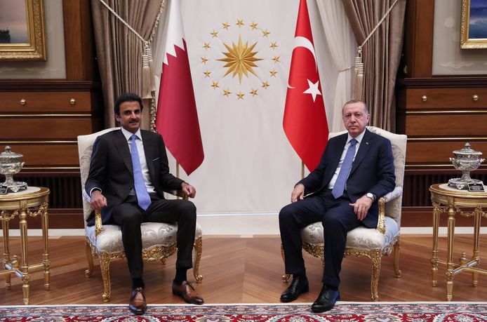 Emir Tamin ben Hamad Al-Thani zat drie uur samen met president Erdogan in de Turkse hoofdstad Ankara.