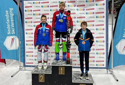 Siebe (11) uit Leende pakt ook Nederlandse indoortitel op de slalom