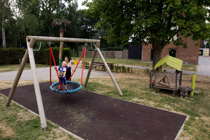ADGH Waddinxveen - speeltuin - 18-07-2018: Speeltuin aan de vondellaan waar kind in sloot erachter is verdronken. Foto: Jacques Zorgman
